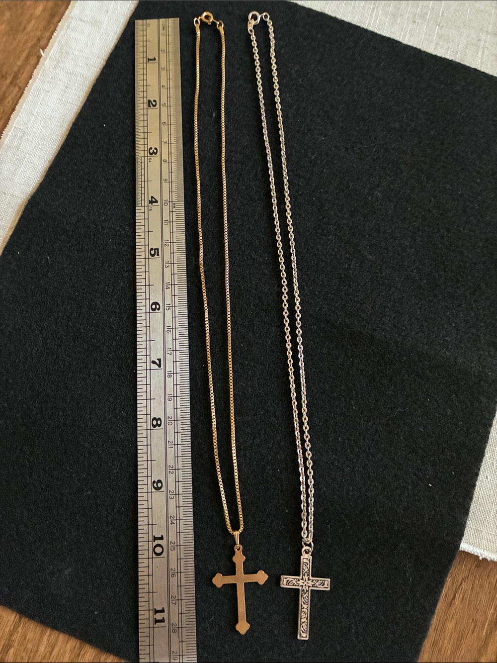 Vintage Religious Jewelry Lot 5 With One Elegant Silver Plated Cross Necklace - Picture 7 of 8